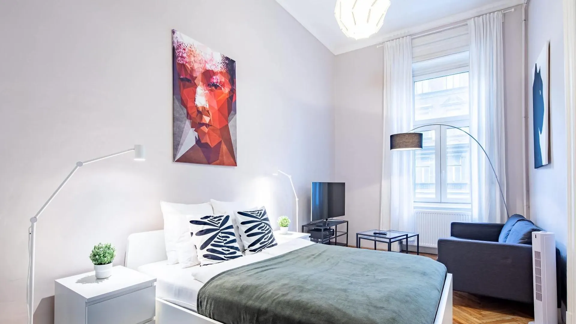 Modern Central Smart Home Budapeszt